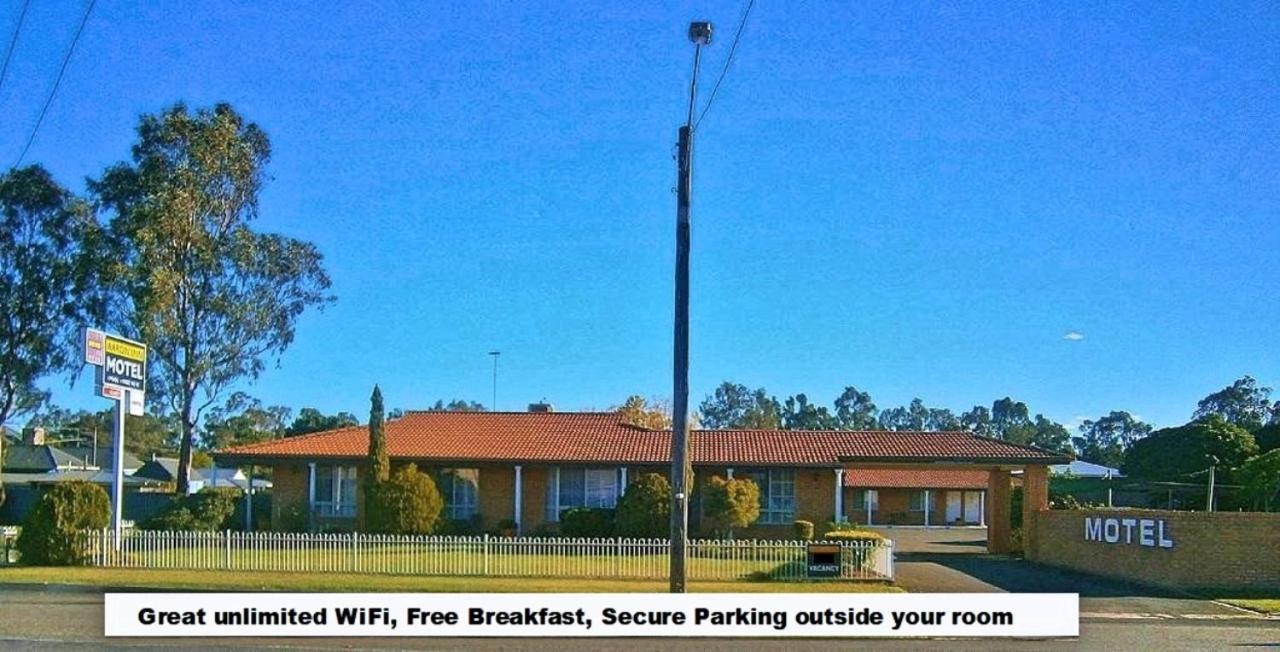 Aaron Inn Motel Narrabri Esterno foto